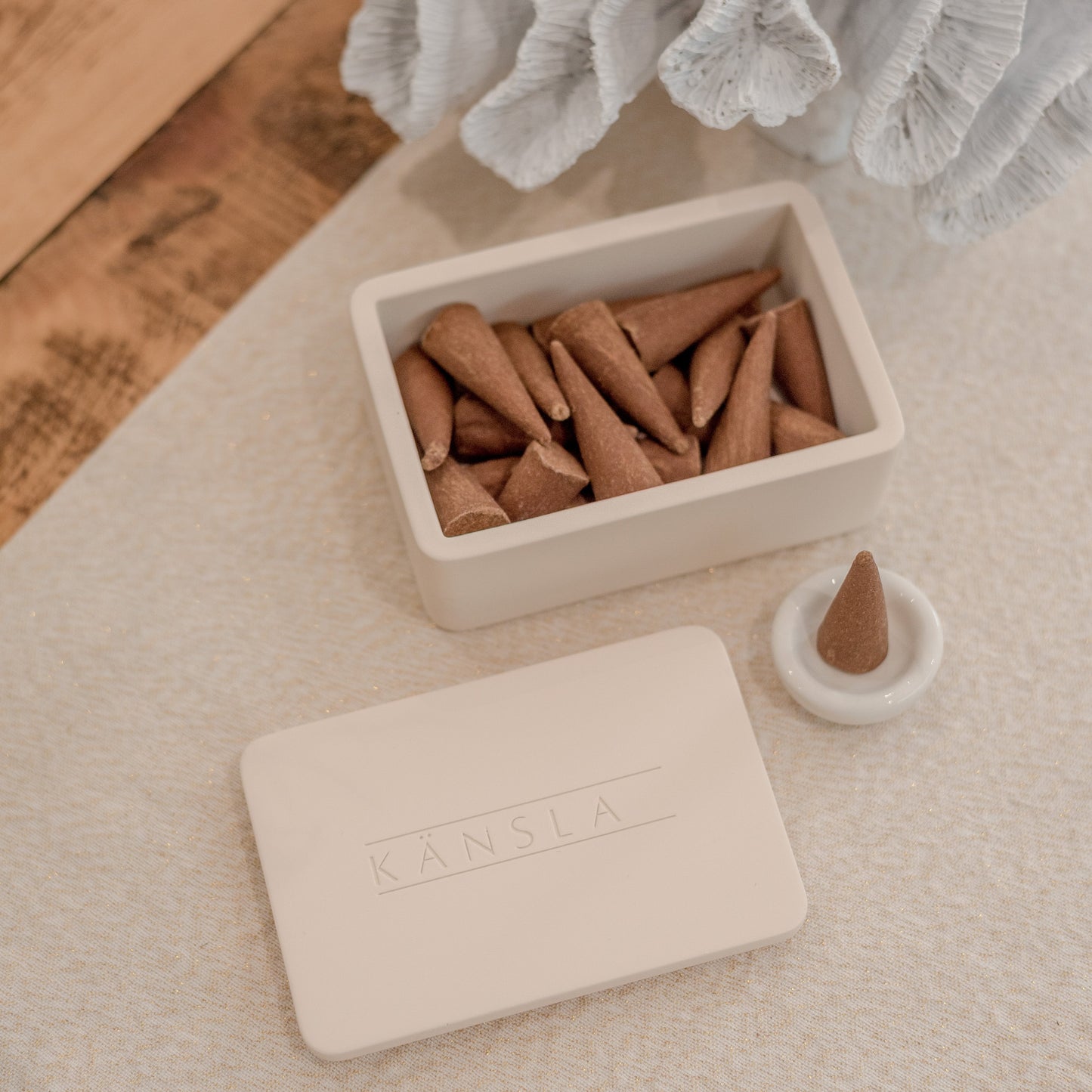 Dark Amber & Ginger Lily Incense Cones